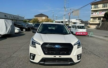 Subaru Forester, 2022 год, 1 900 000 рублей, 3 фотография