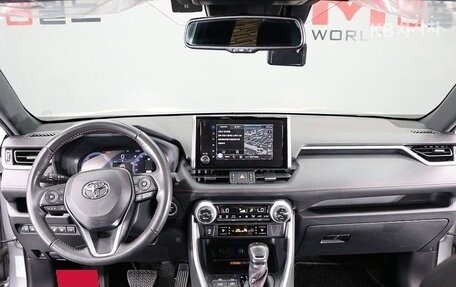 Toyota RAV4, 2022 год, 2 454 000 рублей, 7 фотография