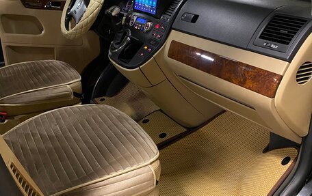 Volkswagen Multivan T5, 2007 год, 2 740 000 рублей, 2 фотография