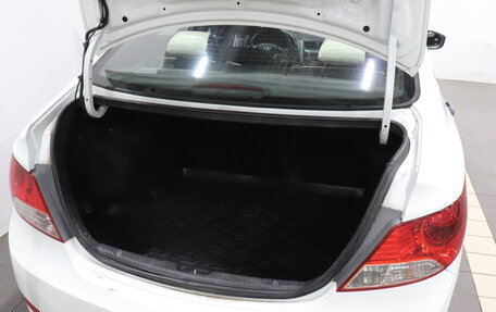 Hyundai Solaris II рестайлинг, 2013 год, 593 000 рублей, 15 фотография