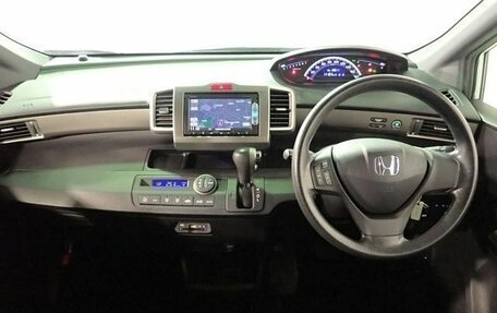 Honda Freed I, 2014 год, 837 000 рублей, 6 фотография