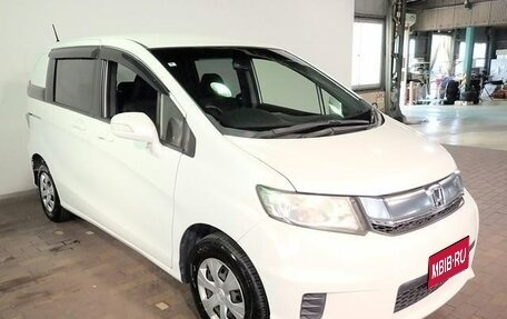 Honda Freed I, 2014 год, 837 000 рублей, 1 фотография