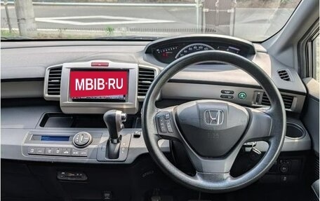 Honda Freed I, 2014 год, 868 000 рублей, 6 фотография