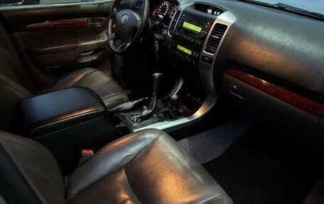 Toyota Land Cruiser Prado 120 рестайлинг, 2006 год, 1 850 000 рублей, 15 фотография