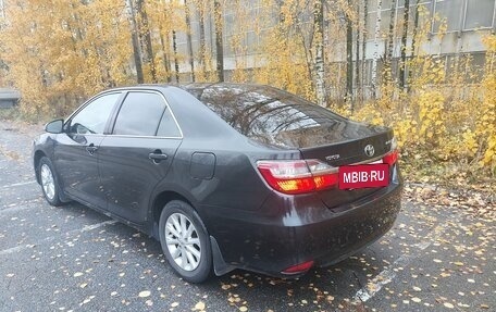 Toyota Camry, 2015 год, 1 690 000 рублей, 8 фотография