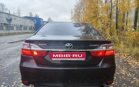 Toyota Camry, 2015 год, 1 690 000 рублей, 10 фотография