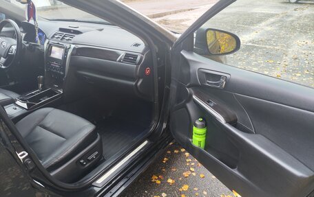 Toyota Camry, 2015 год, 1 690 000 рублей, 28 фотография