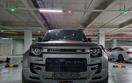 Land Rover Defender II, 2025 год, 27 000 000 рублей, 1 фотография