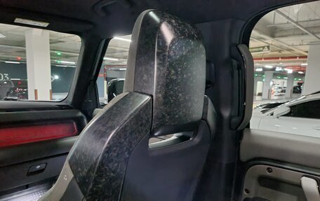 Land Rover Defender II, 2025 год, 27 000 000 рублей, 10 фотография