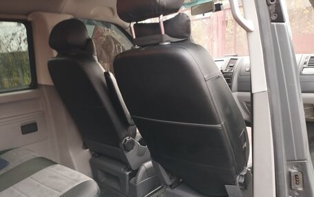 Volkswagen Caravelle T5, 2011 год, 1 650 000 рублей, 9 фотография