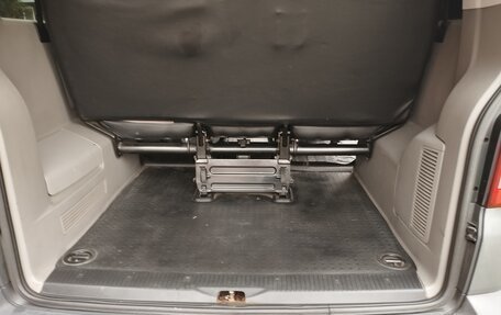 Volkswagen Caravelle T5, 2011 год, 1 650 000 рублей, 25 фотография