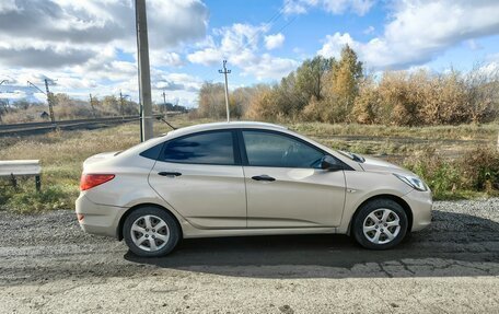 Hyundai Solaris II рестайлинг, 2012 год, 739 000 рублей, 5 фотография
