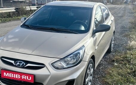 Hyundai Solaris II рестайлинг, 2012 год, 739 000 рублей, 4 фотография