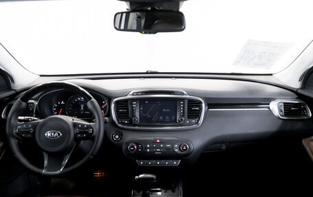 KIA Sorento III Prime рестайлинг, 2017 год, 2 199 000 рублей, 15 фотография