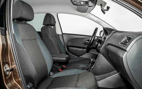 Volkswagen Polo VI (EU Market), 2019 год, 1 350 000 рублей, 6 фотография