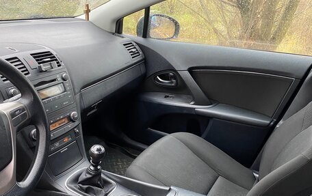 Toyota Avensis III рестайлинг, 2010 год, 950 000 рублей, 6 фотография