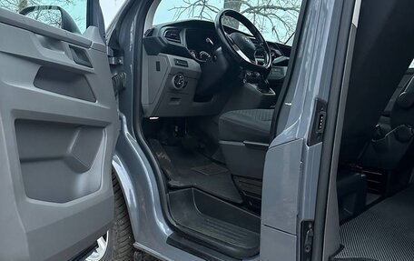 Volkswagen Caravelle T6 рестайлинг, 2021 год, 5 459 000 рублей, 6 фотография