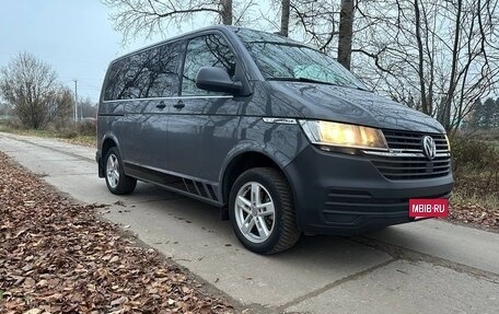 Volkswagen Caravelle T6 рестайлинг, 2021 год, 5 459 000 рублей, 10 фотография