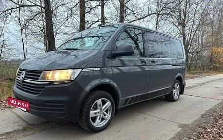 Volkswagen Caravelle T6 рестайлинг, 2021 год, 5 459 000 рублей, 8 фотография