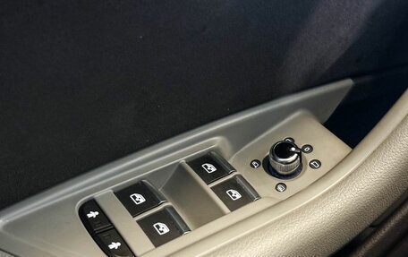 Audi A4, 2018 год, 2 957 000 рублей, 12 фотография