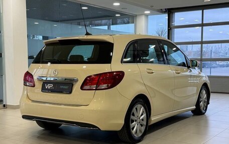 Mercedes-Benz B-Класс, 2017 год, 1 720 000 рублей, 6 фотография