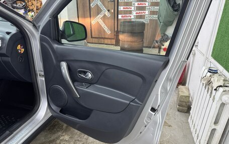 Renault Sandero II рестайлинг, 2017 год, 860 000 рублей, 16 фотография