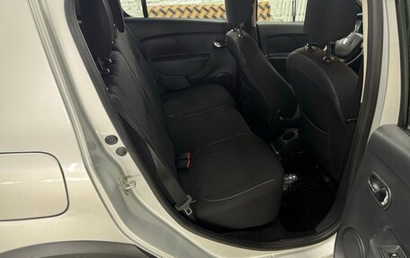 Renault Sandero II рестайлинг, 2017 год, 860 000 рублей, 14 фотография