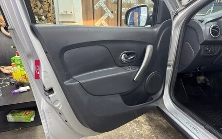 Renault Sandero II рестайлинг, 2017 год, 860 000 рублей, 11 фотография