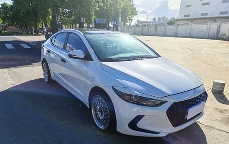 Hyundai Elantra, 2020 год, 1 200 000 рублей, 3 фотография
