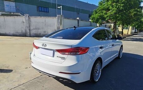 Hyundai Elantra, 2020 год, 1 200 000 рублей, 4 фотография