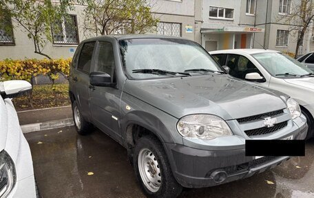 Chevrolet Niva I рестайлинг, 2014 год, 570 000 рублей, 3 фотография