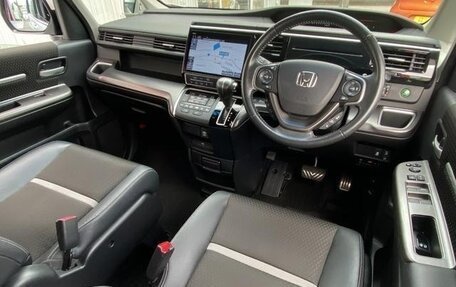 Honda Stepwgn IV, 2019 год, 1 884 999 рублей, 29 фотография