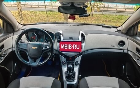 Chevrolet Cruze II, 2013 год, 730 000 рублей, 8 фотография