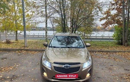 Chevrolet Cruze II, 2013 год, 730 000 рублей, 3 фотография