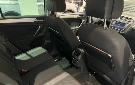 Volkswagen Tiguan II, 2017 год, 2 150 000 рублей, 11 фотография