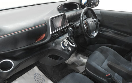 Toyota Sienta II, 2017 год, 1 849 000 рублей, 8 фотография