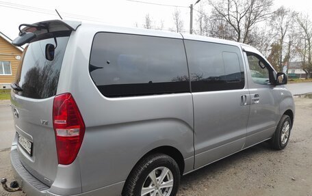 Hyundai Grand Starex Grand Starex I рестайлинг 2, 2017 год, 2 370 000 рублей, 4 фотография