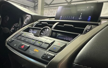 Lexus NX I, 2017 год, 3 490 000 рублей, 26 фотография