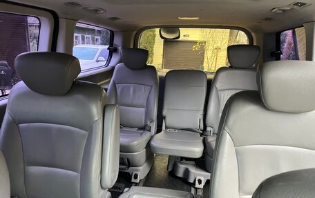 Hyundai Grand Starex Grand Starex I рестайлинг 2, 2012 год, 1 850 000 рублей, 6 фотография