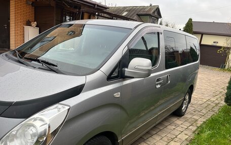 Hyundai Grand Starex Grand Starex I рестайлинг 2, 2012 год, 1 850 000 рублей, 3 фотография