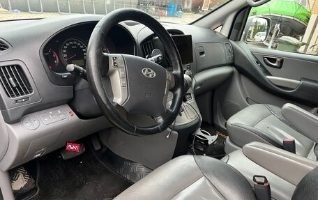 Hyundai Grand Starex Grand Starex I рестайлинг 2, 2012 год, 1 850 000 рублей, 5 фотография