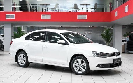 Volkswagen Jetta VI, 2013 год, 1 097 000 рублей, 2 фотография