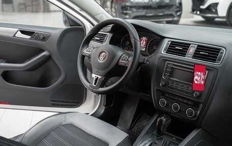 Volkswagen Jetta VI, 2013 год, 1 097 000 рублей, 6 фотография