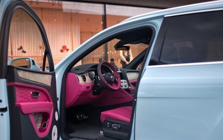 Bentley Bentayga I, 2025 год, 44 500 000 рублей, 7 фотография