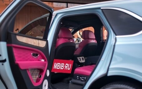 Bentley Bentayga I, 2025 год, 44 500 000 рублей, 8 фотография