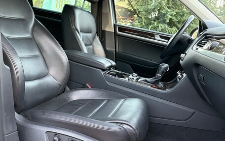 Volkswagen Touareg III, 2014 год, 2 900 000 рублей, 2 фотография