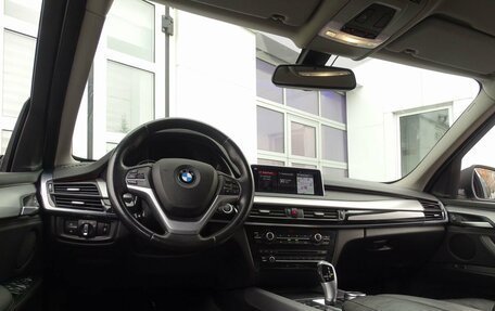 BMW X5, 2017 год, 3 390 000 рублей, 9 фотография
