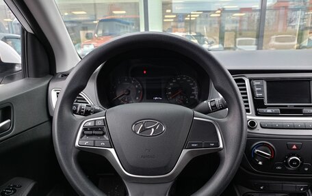 Hyundai Solaris II рестайлинг, 2021 год, 1 537 600 рублей, 8 фотография