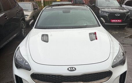 KIA Stinger I, 2018 год, 2 300 000 рублей, 1 фотография