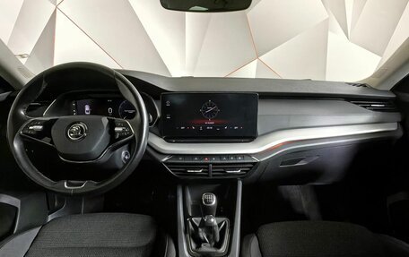 Skoda Octavia IV, 2021 год, 1 850 000 рублей, 11 фотография